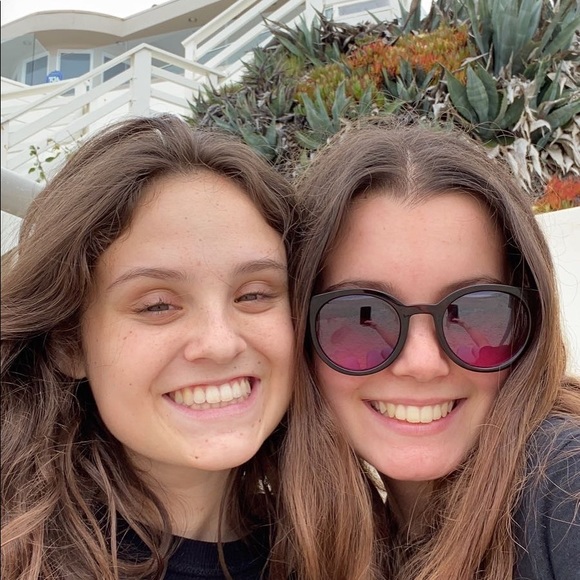 Meet your Posher, Isabella - Picture 1 of 1